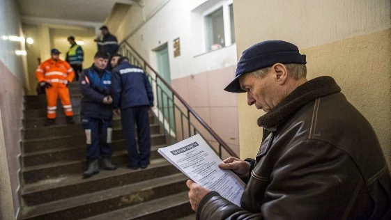 В Красноярске мошенники под видом коммунальщиков обманывают пенсионеров