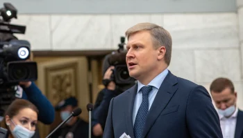 Губернатор Филимонов назвал инцидент с замом в Петербурге провокацией и пообещал &laquo;не отступать&raquo;
