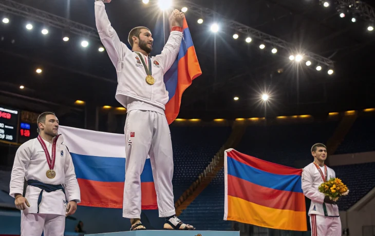 Россиянин Ахмедов стал чемпионом Европы по карате в весе до 60 кг